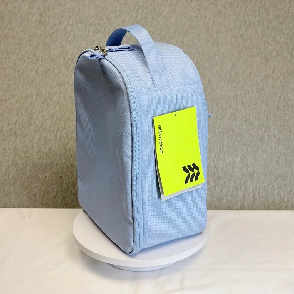 All in Motion Light Blue Insulated Lunch Kit Water Repellent Bag NWT